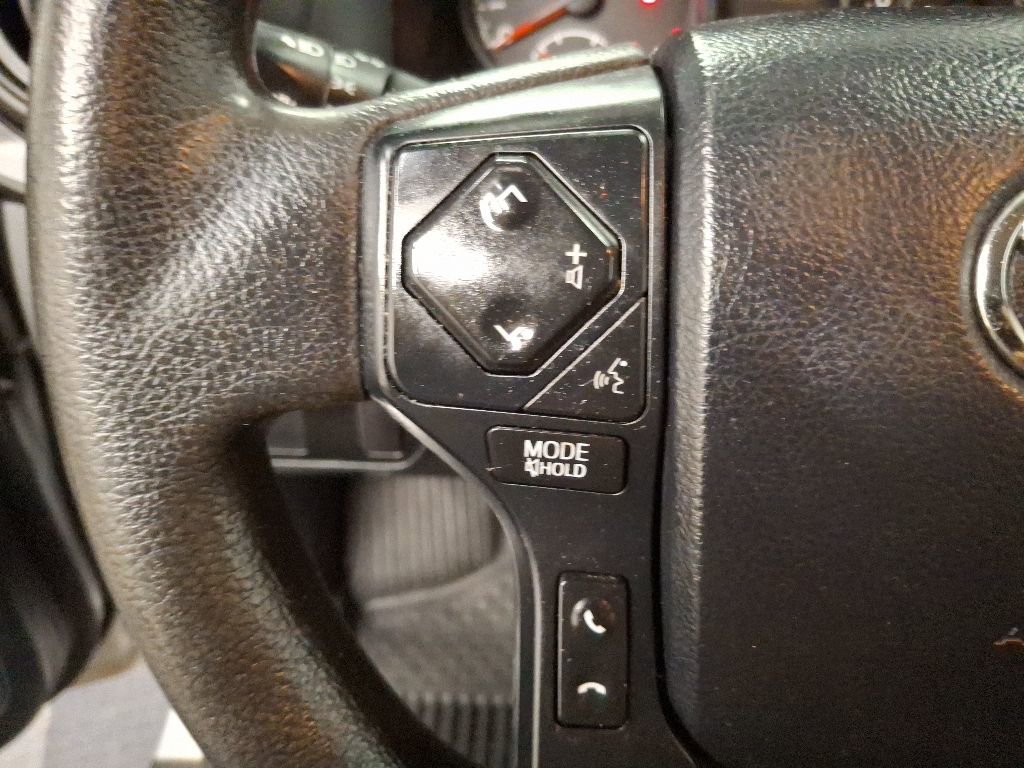 Used 2016 Toyota Tacoma SR RWD image 17