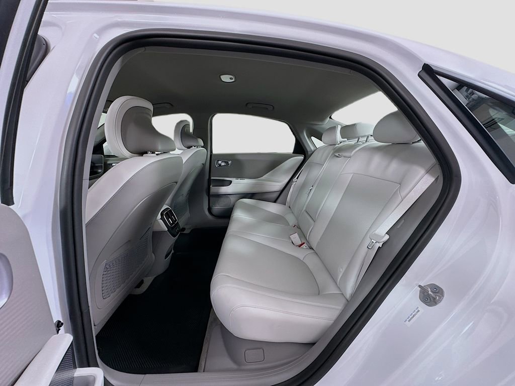 New 2025 Hyundai Ioniq 6 SEL image 17