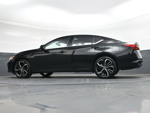 Used 2024 Nissan Altima 2.5 SR w/ SR Premium Package image 36