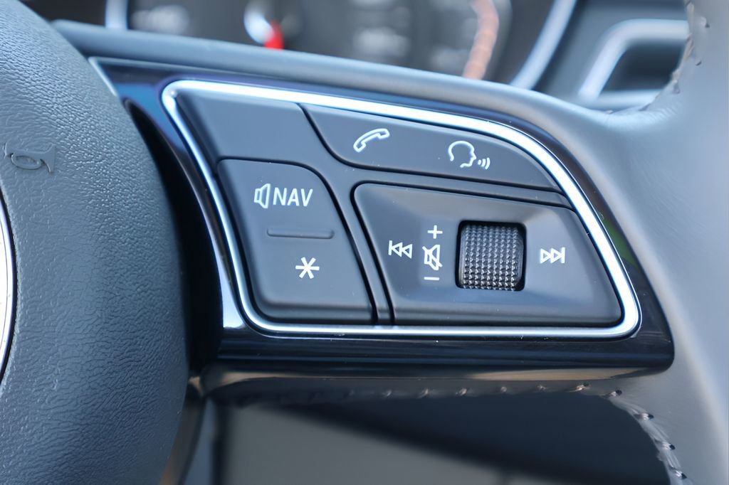 Used 2019 Audi A4 2.0T Premium w/ Convenience Package image 21