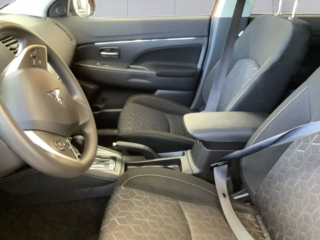 Used 2022 Mitsubishi Outlander Sport SE image 7