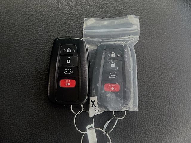 Used 2025 Toyota RAV4 XLE w/ Convenience Package FWD image 33