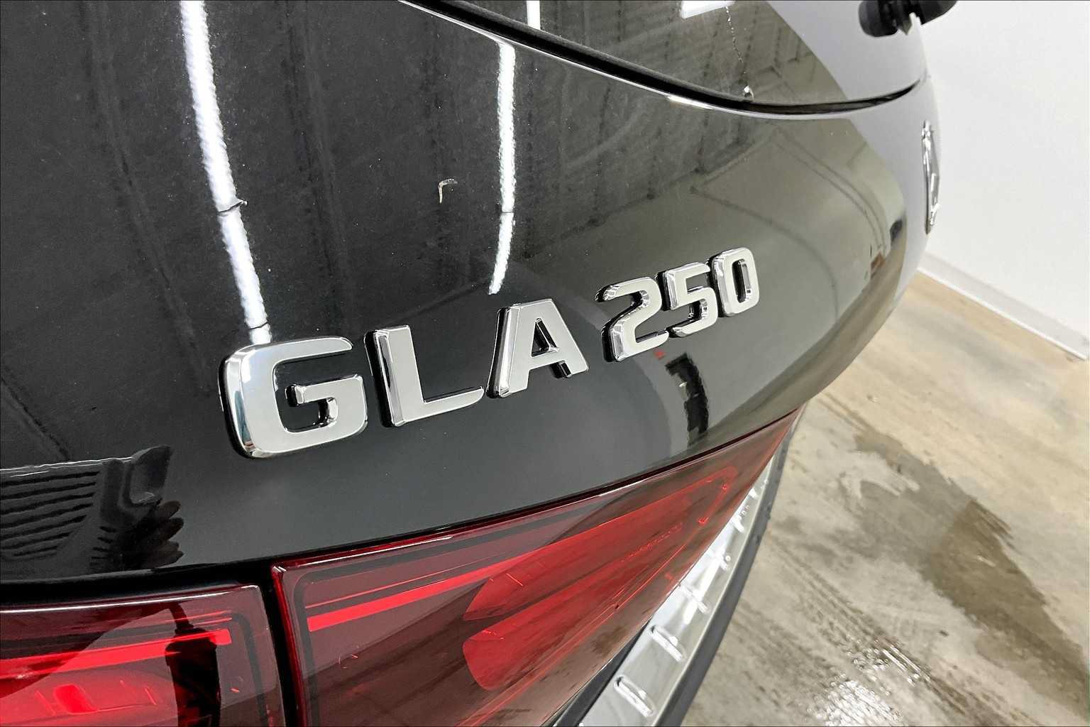 New 2025 Mercedes-Benz GLA 250 image 15
