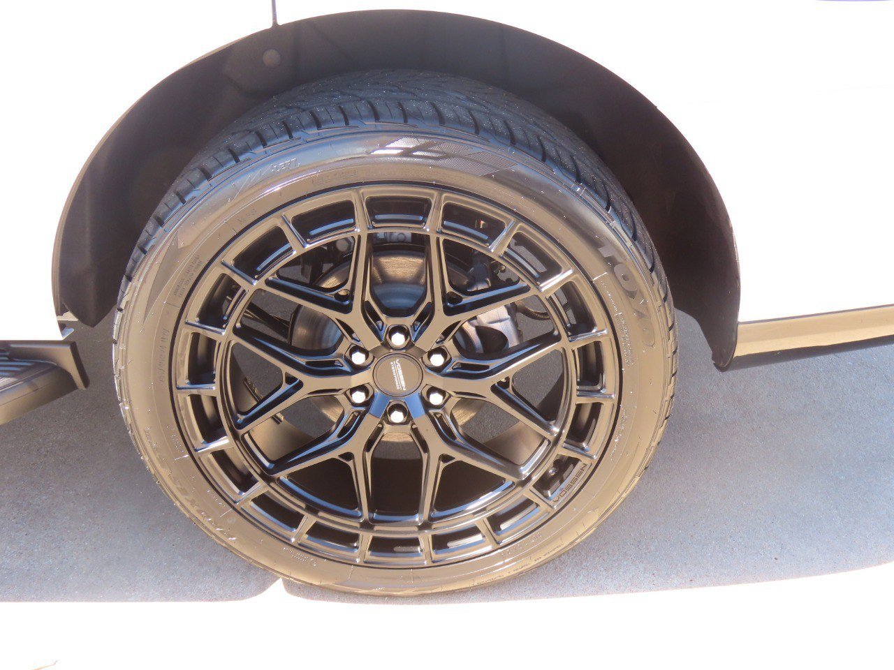 New 2026 Lincoln Navigator Premiere image 16