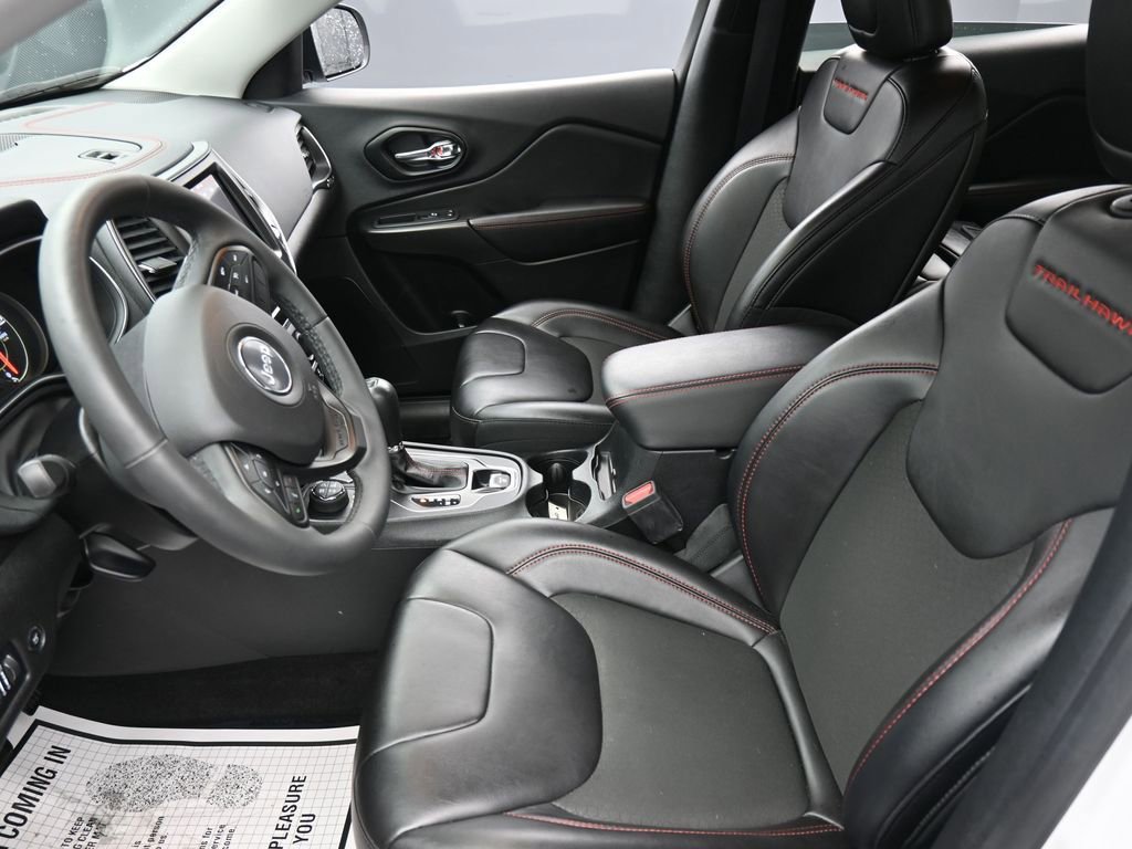 Used 2022 Jeep Cherokee Trailhawk w/ Comfort/Convenience Group image 10
