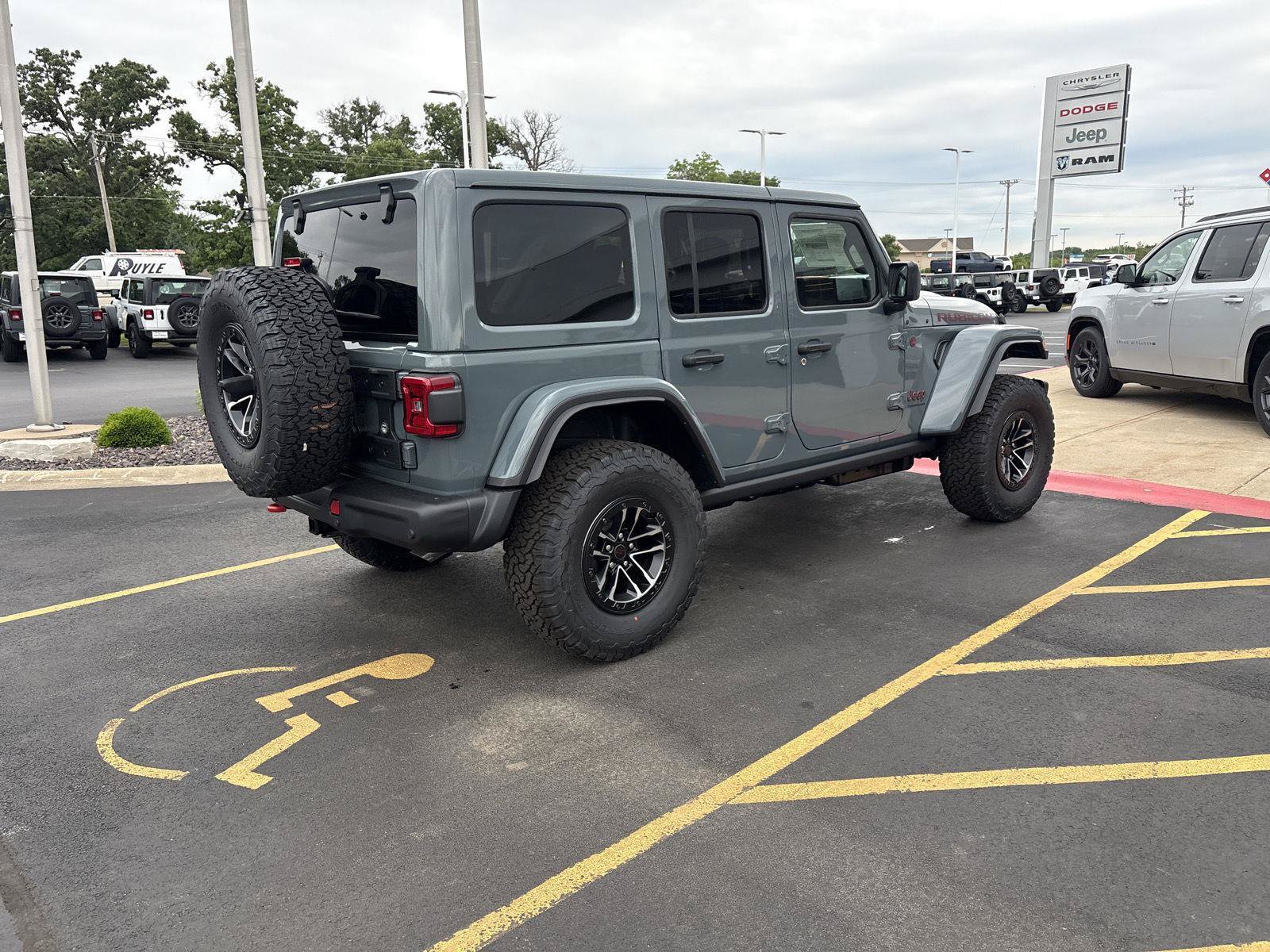 New 2026 Jeep Wrangler Unlimited Rubicon AWD/4WD image 6
