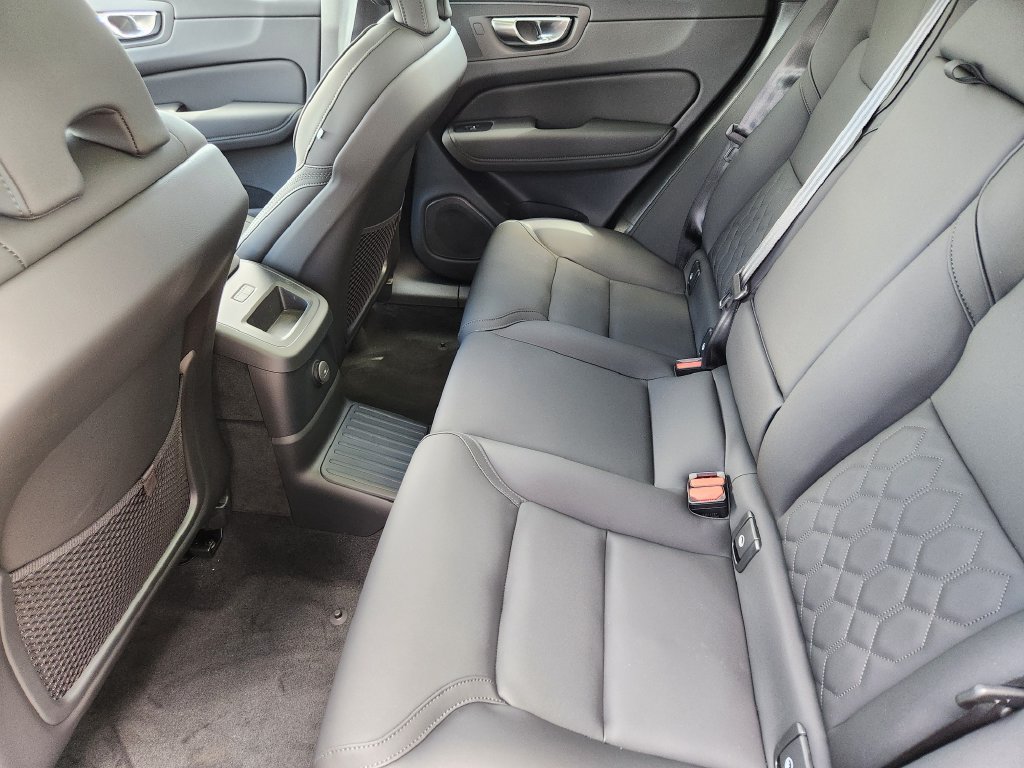 New 2026 Volvo XC60 T8 Plus w/ Climate Package AWD/4WD image 19