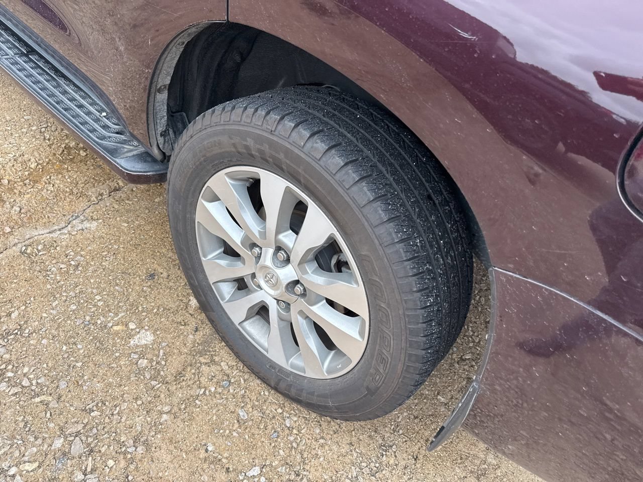 Used 2014 Toyota Sequoia Limited RWD image 9