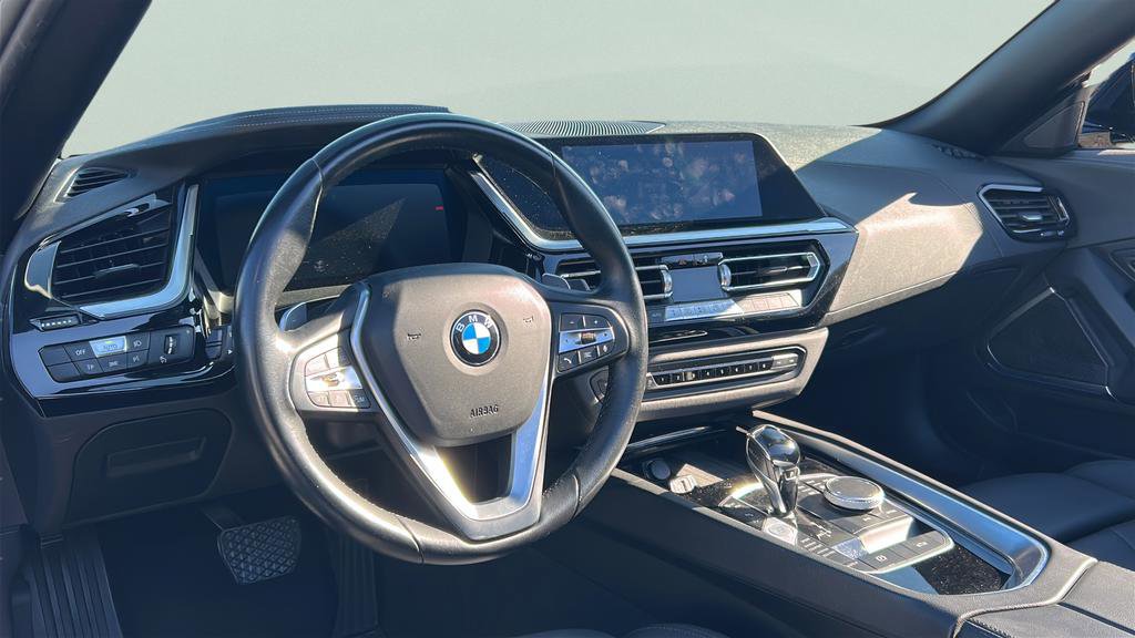 Used 2021 BMW Z4 sDrive30i w/ Convenience Package image 11