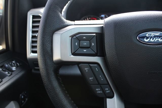 Used 2016 Ford F150 Platinum w/ Equipment Group 701A Luxury image 11