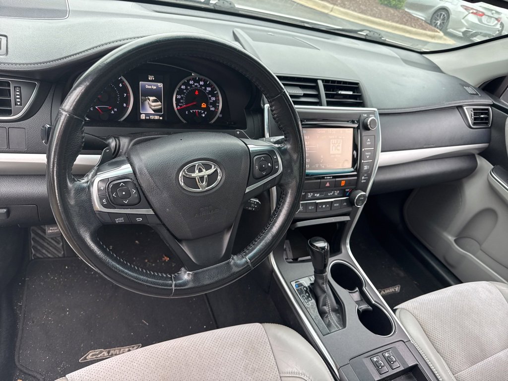 Used 2016 Toyota Camry XSE image 9