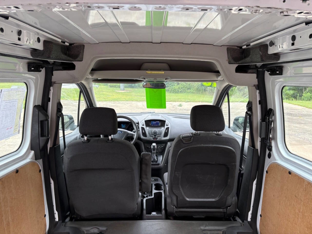 Used 2016 Ford Transit Connect XL image 9
