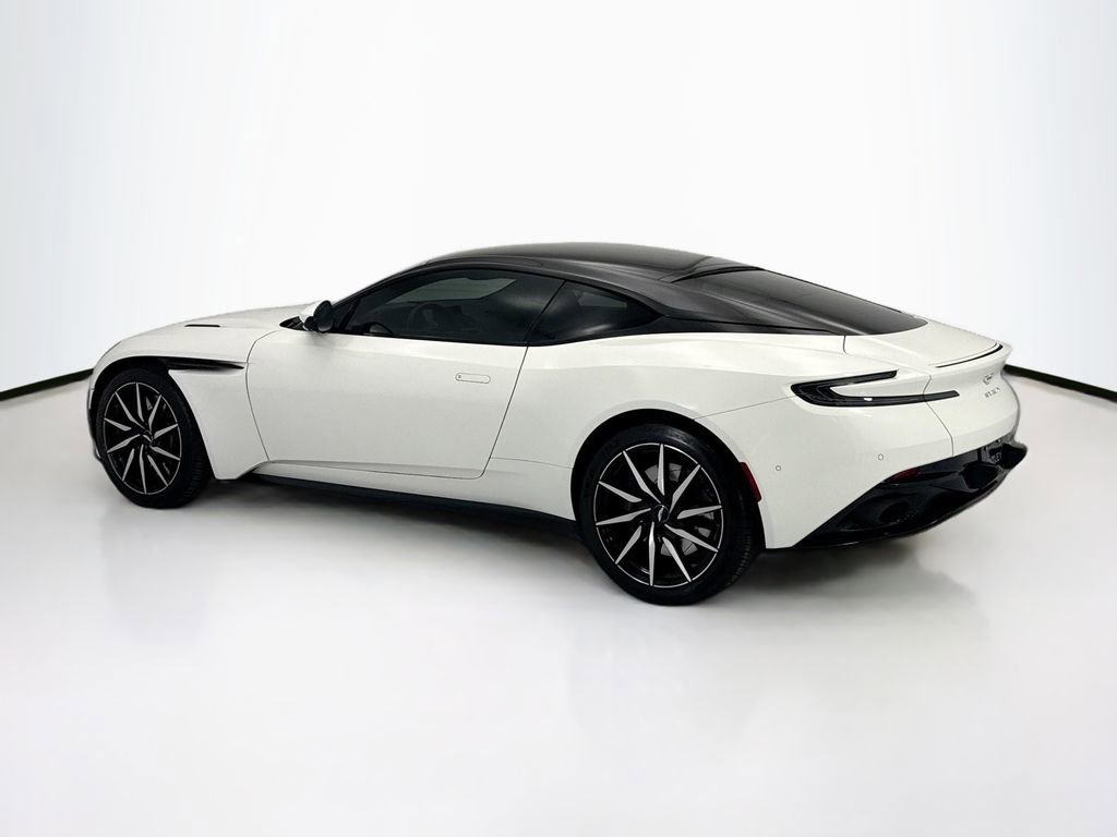 Used 2018 Aston Martin DB11 V12 RWD image 7