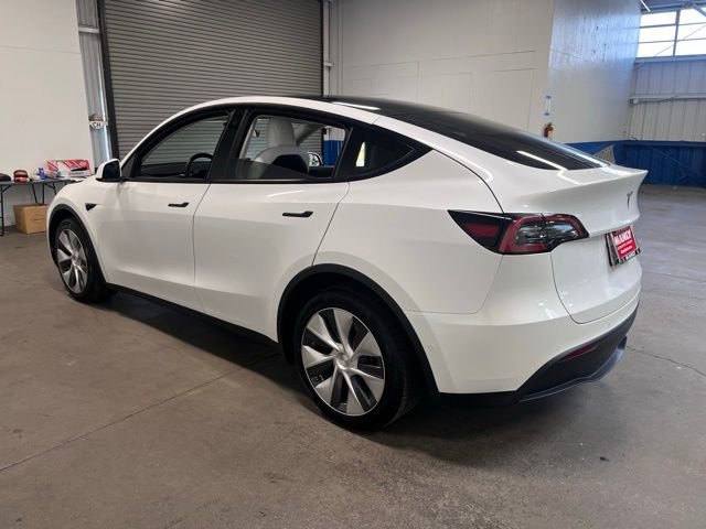 Used 2021 Tesla Model Y Long Range image 5