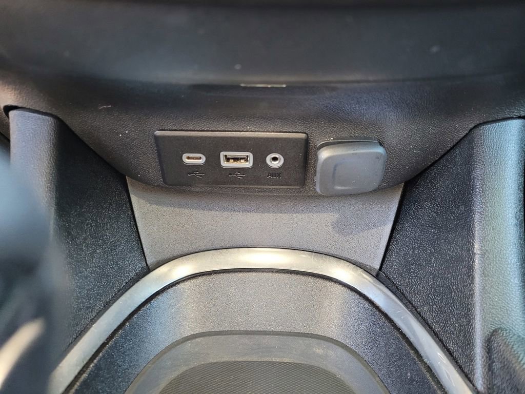 Used 2024 Chevrolet Malibu LT FWD image 15