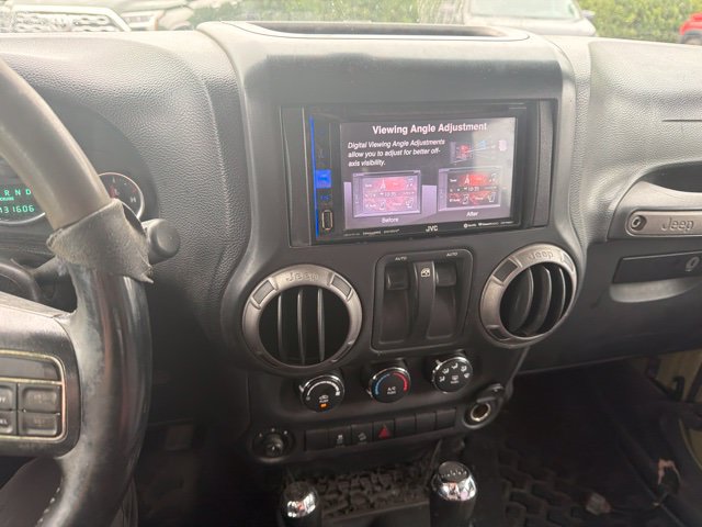 Used 2013 Jeep Wrangler Sport AWD/4WD image 13
