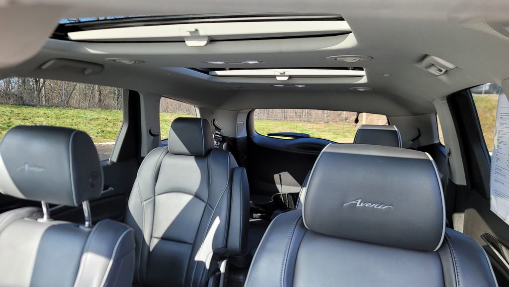Used 2019 Buick Enclave Avenir w/ Avenir Technology Package image 25