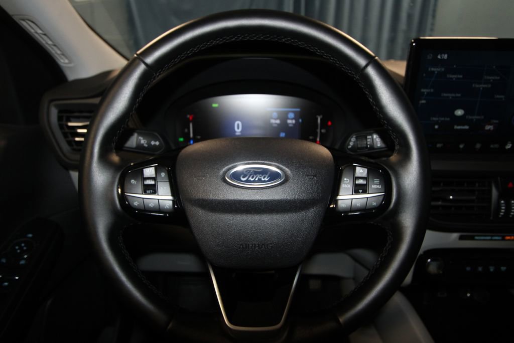 Used 2025 Ford Escape SE FWD image 11
