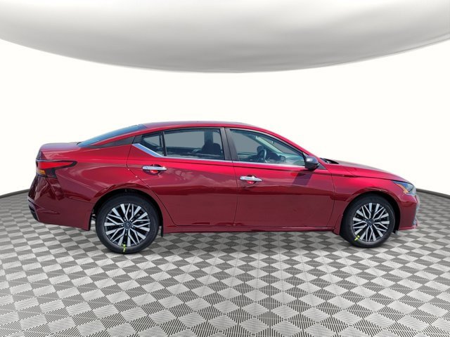 New 2025 Nissan Altima 2.5 SV image 6