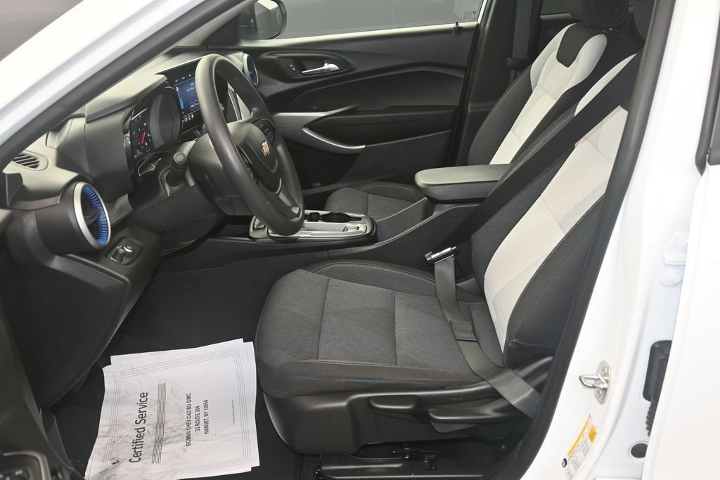 Used 2024 Chevrolet Trax LS FWD image 10