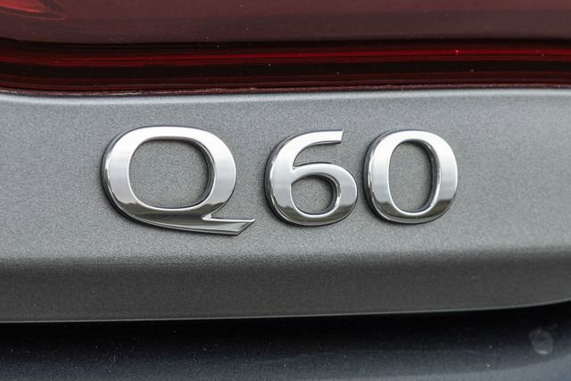 Used 2017 INFINITI Q60 2.0t w/ Moonroof Package image 5