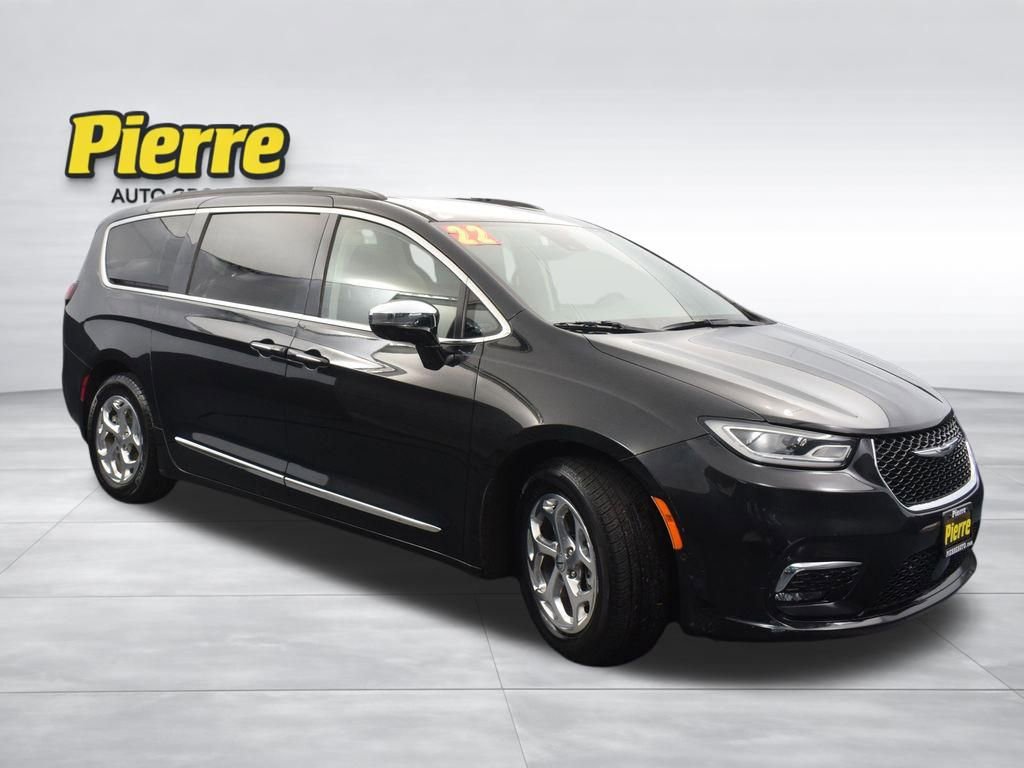 Used 2022 Chrysler Pacifica Limited image 3