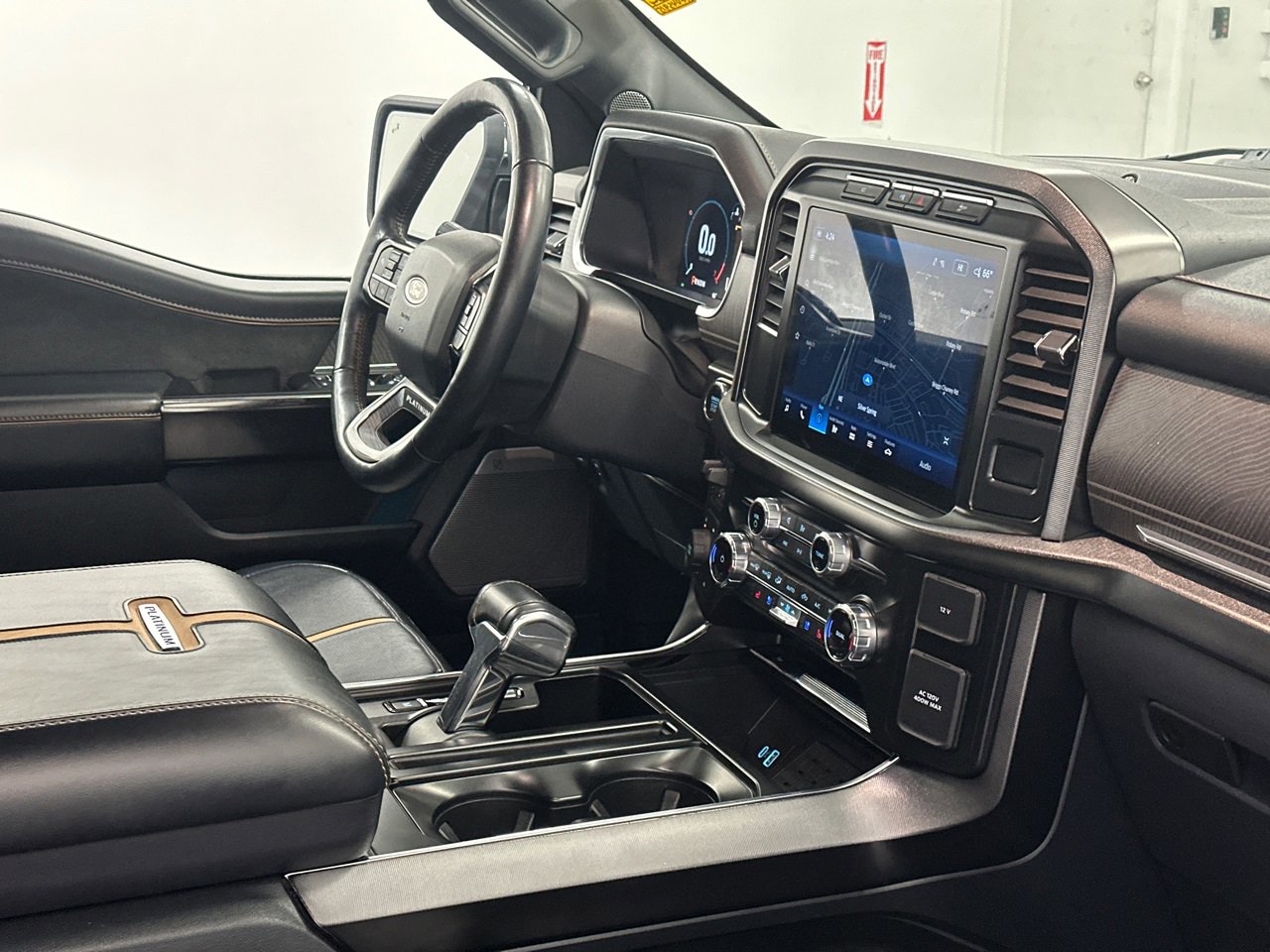 Used 2023 Ford F150 Platinum image 10