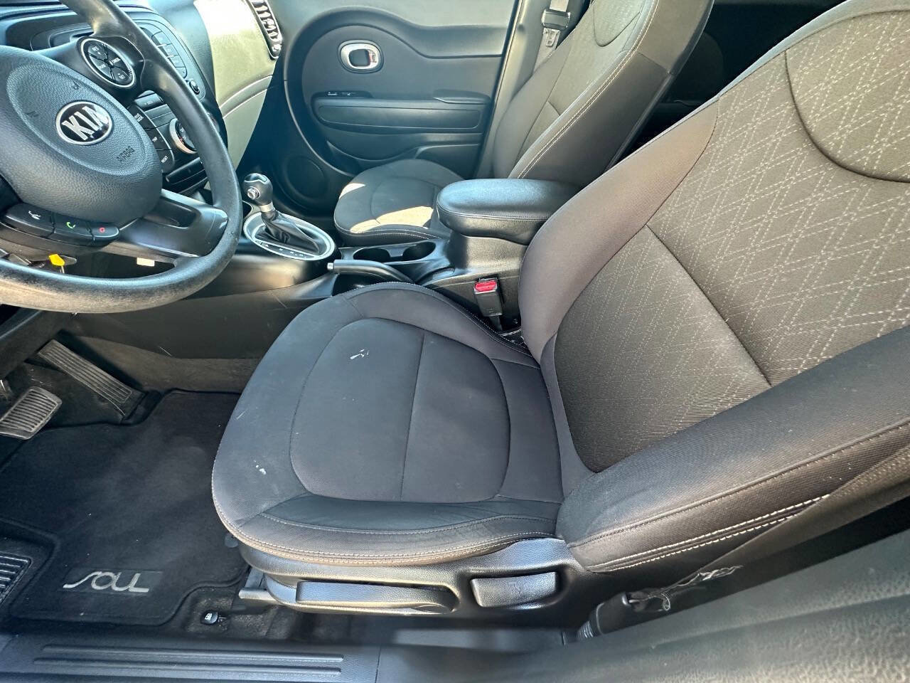 Used 2019 Kia Soul image 14