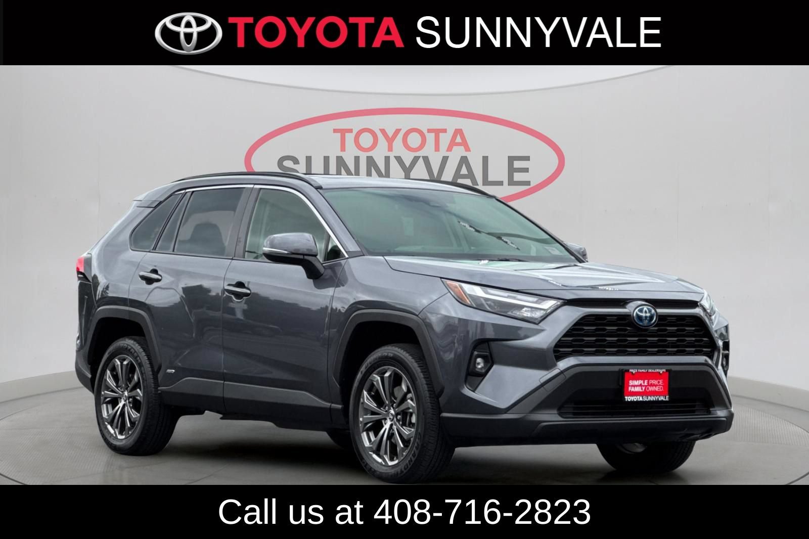 Used 2023 Toyota RAV4 XLE Premium AWD/4WD image 11