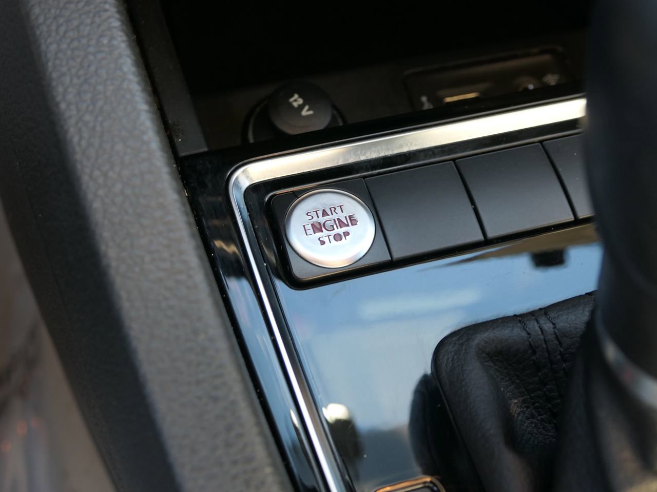 Used 2016 Volkswagen Jetta SEL image 19