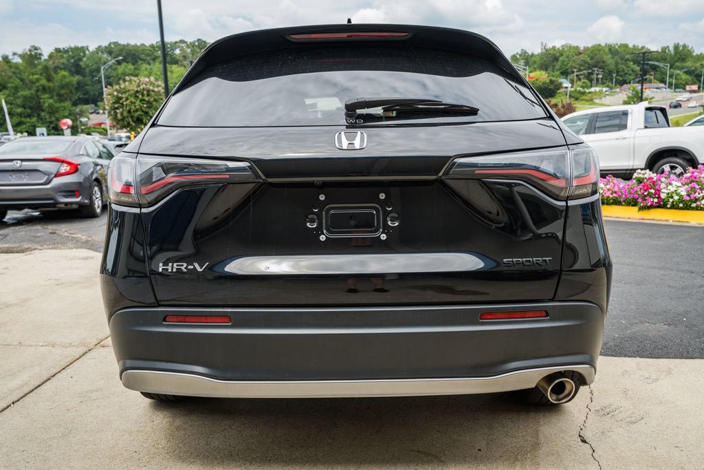 Used 2025 Honda HR-V Sport image 5