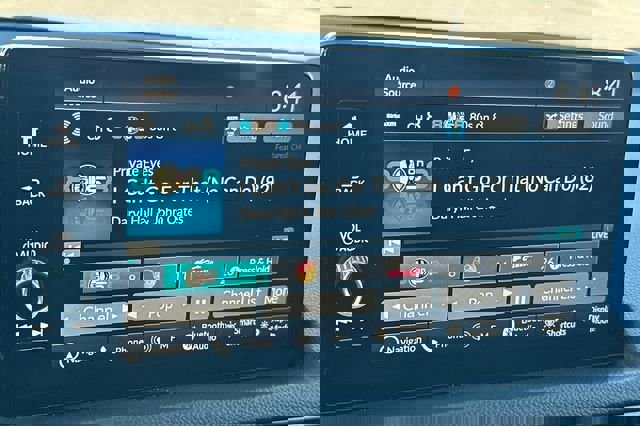 Used 2023 Honda Civic Touring image 19