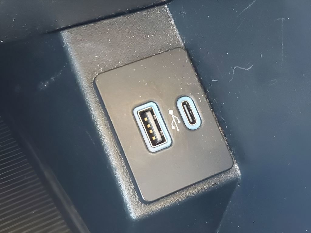 Used 2024 Ford Edge SEL image 31