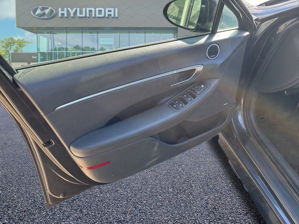 Used 2023 Hyundai Sonata SEL Plus image 13