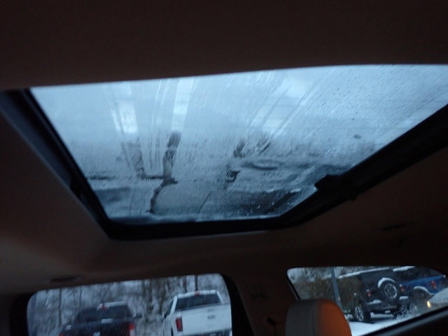 Used 2017 Chevrolet Traverse LT image 21