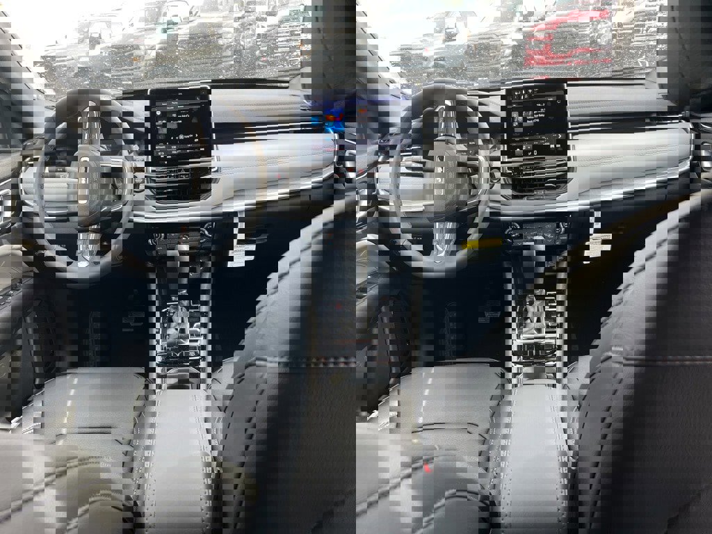 New 2026 Jeep Compass Limited image 14