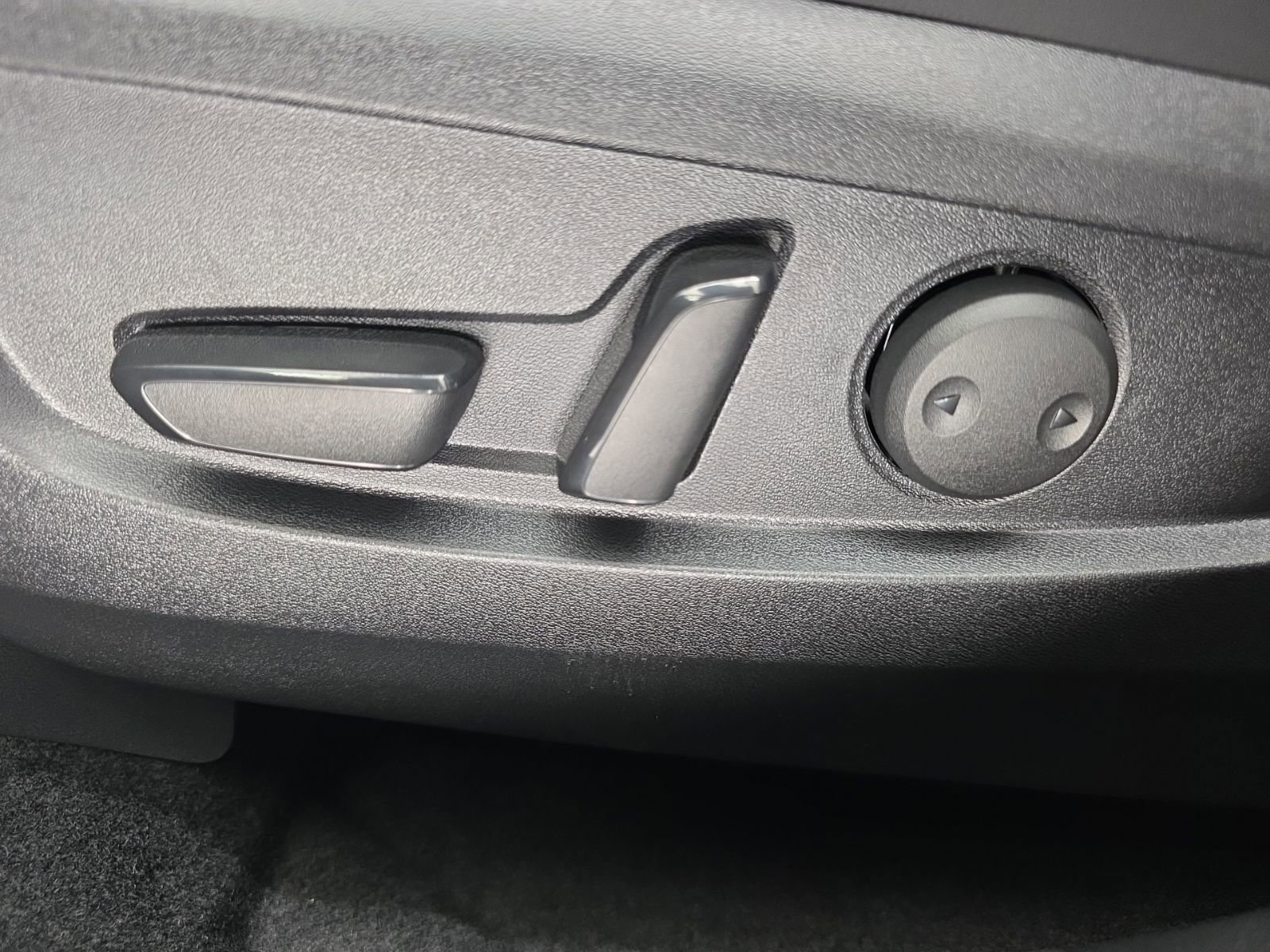 New 2025 INFINITI QX50 Pure image 27