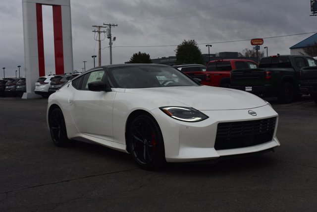 New 2026 Nissan Z Performance w/ Floor Mat Package image 3