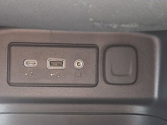 Used 2024 Chevrolet Equinox LT w/ LPO, Floor Liner Package FWD image 24