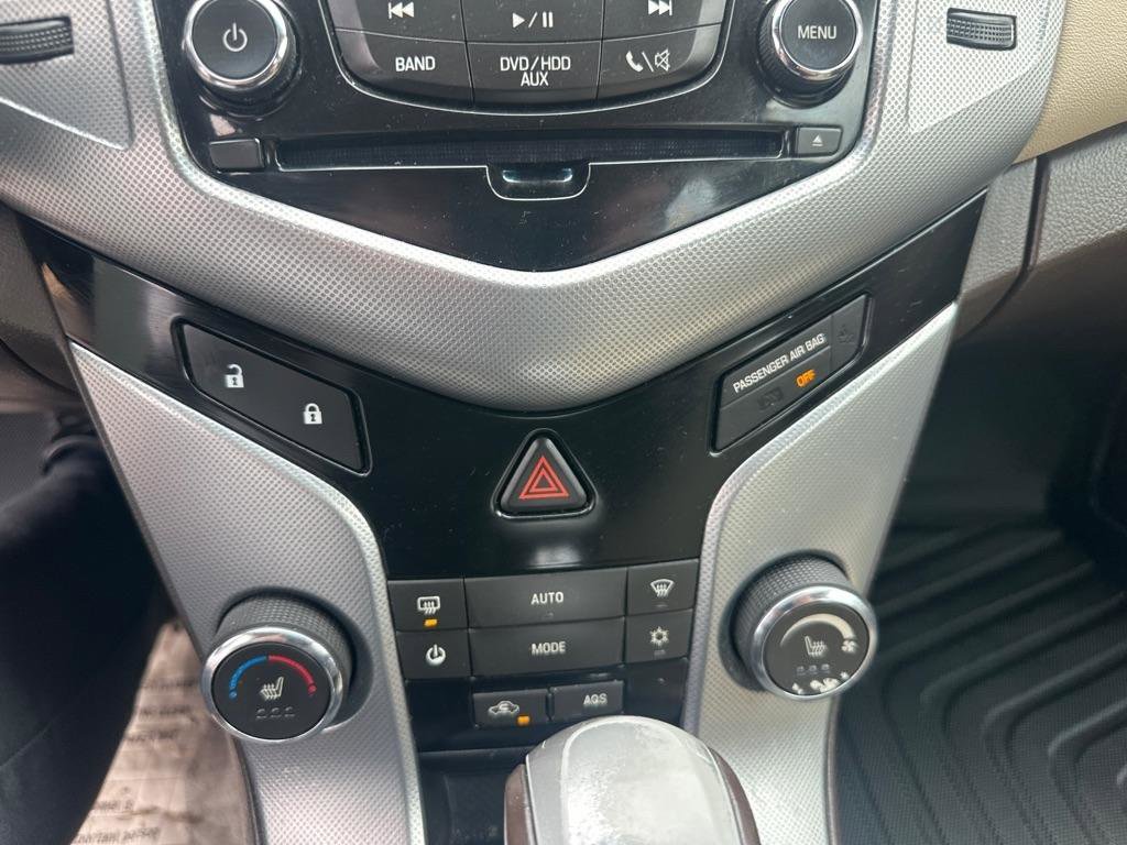 Used 2011 Chevrolet Cruze LTZ w/ RS Package FWD image 33