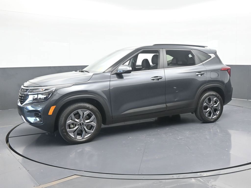 Used 2024 Kia Seltos S image 2