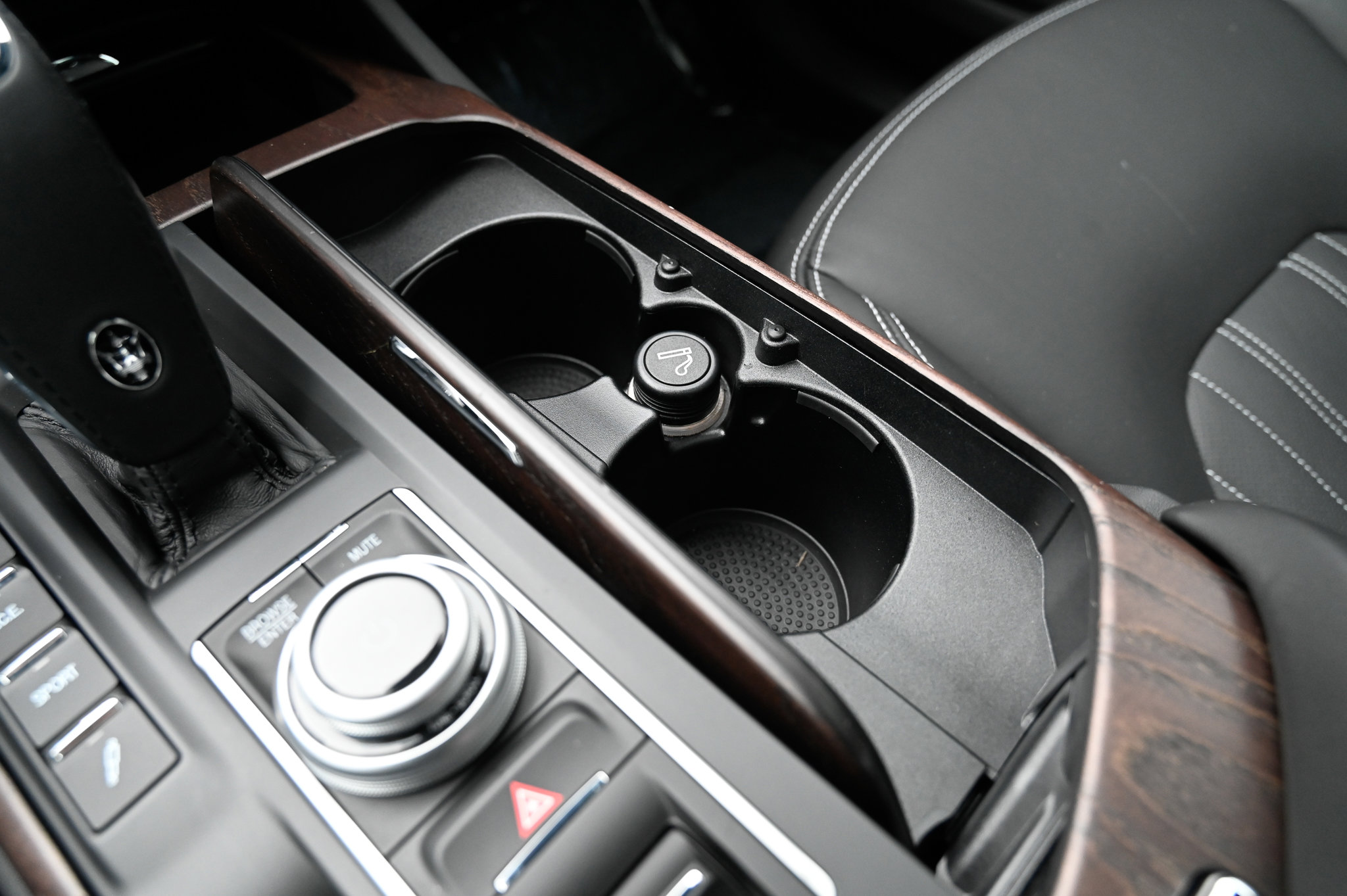 Certified 2022 Maserati Levante GT image 28