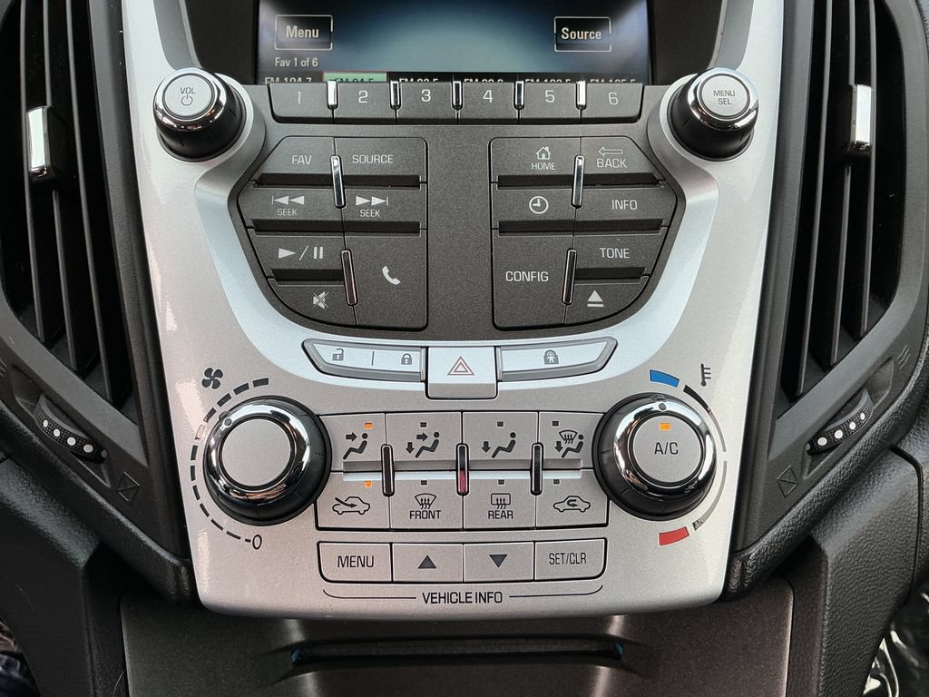 Used 2015 Chevrolet Equinox LT AWD/4WD image 18