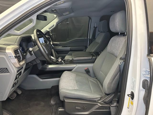 Used 2023 Ford F150 Lightning XLT AWD/4WD image 38