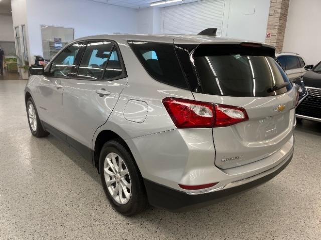 Used 2018 Chevrolet Equinox LS FWD image 4