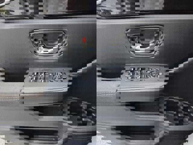 Used 2023 Honda Pilot Sport image 26