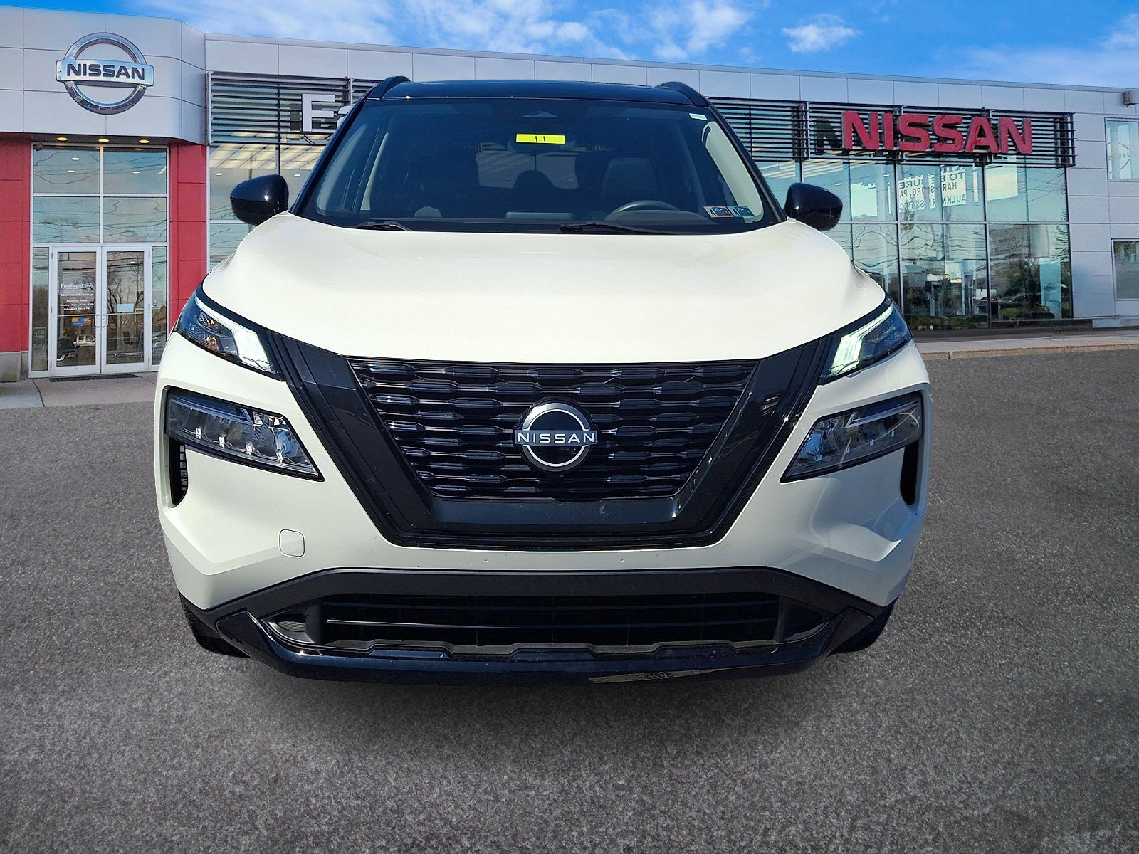 Certified 2023 Nissan Rogue SV w/ SV Premium B Package AWD/4WD image 2
