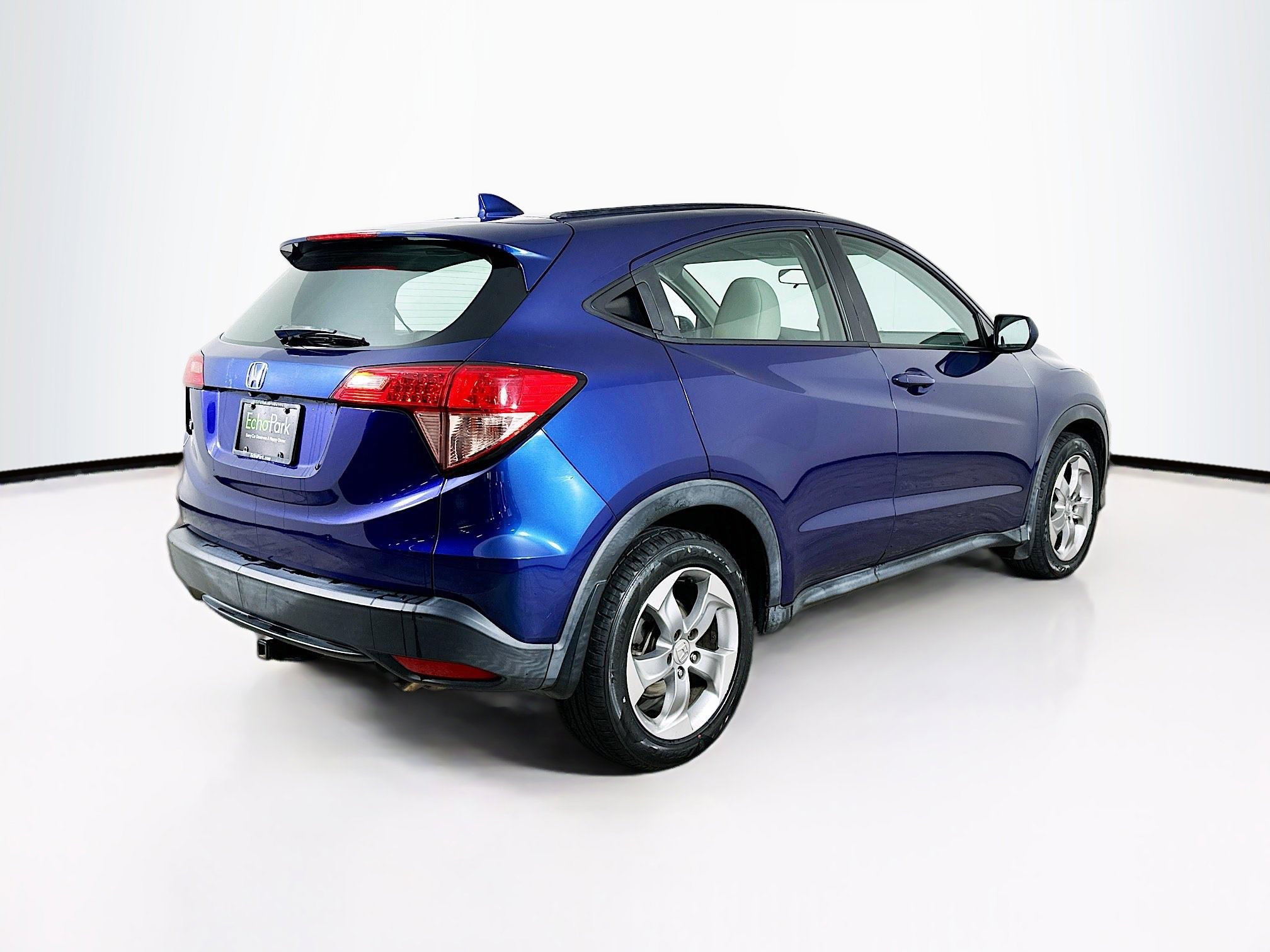 Used 2017 Honda HR-V LX image 9