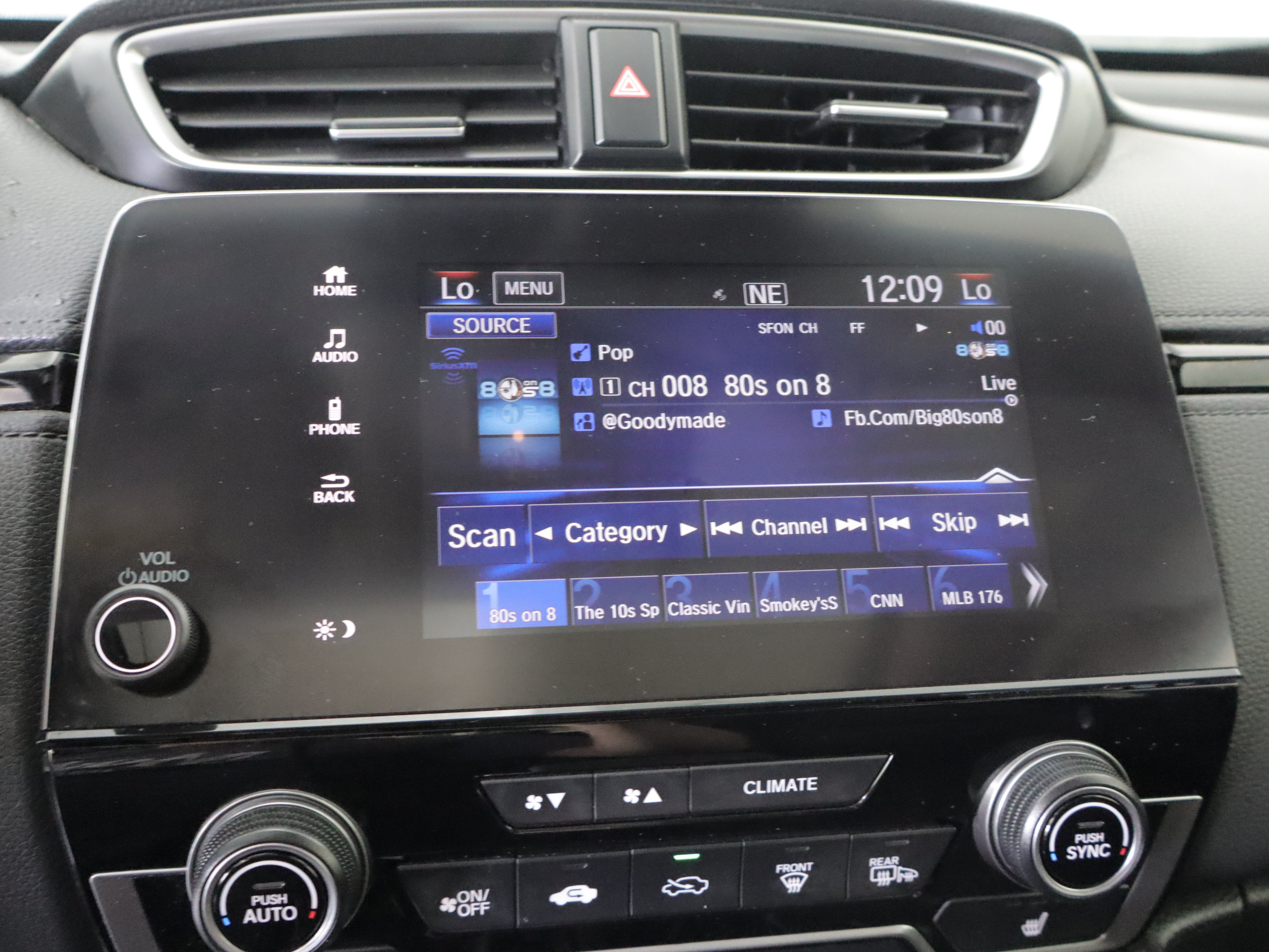 Used 2018 Honda CR-V EX image 16