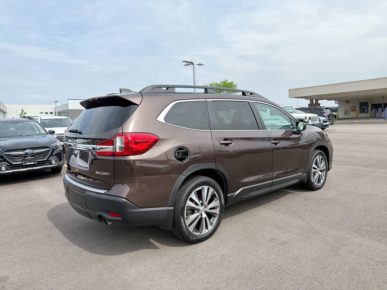 Used 2020 Subaru Ascent Premium w/ Sport Package AWD/4WD image 13